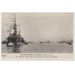 REVUE NAVALE DE TOULON : septembre 1911 - """"Le Masséna"""" après la revue, entouré de tous les cuirassés d'escadres -