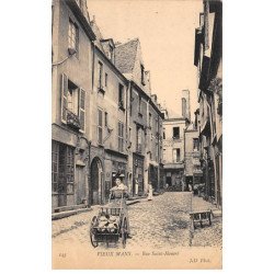 VIEUX MANS - Rue Saint Honoré - très bon état