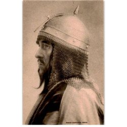 CHANTEURS: personnage costumé comme un guerrier, Arthur, photo Sabourin paris - très bon état