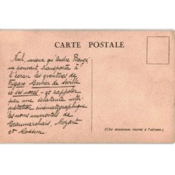 CHANTEURS: souvenir de Figaro, André Baugé devant sa boutique - très bon état