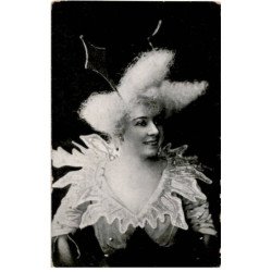 CHANTEURS : chanteuse - très bon état