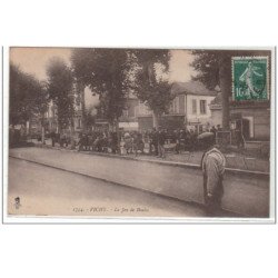 ALLIER : VICHY : le jeu de boules - Très bon état