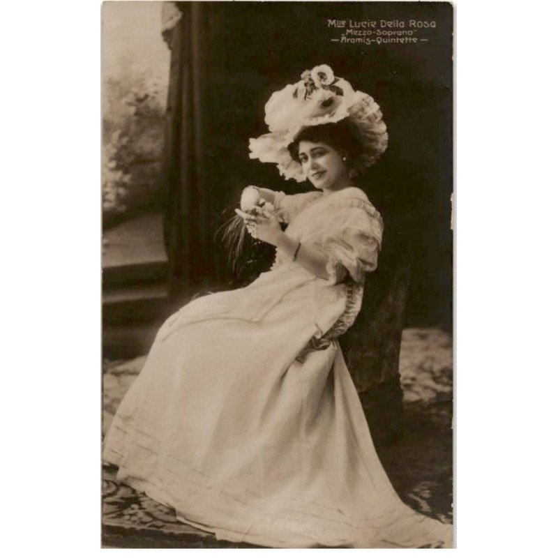 CHANTEUSES : Mlle Lucie Della Rose - très bon état