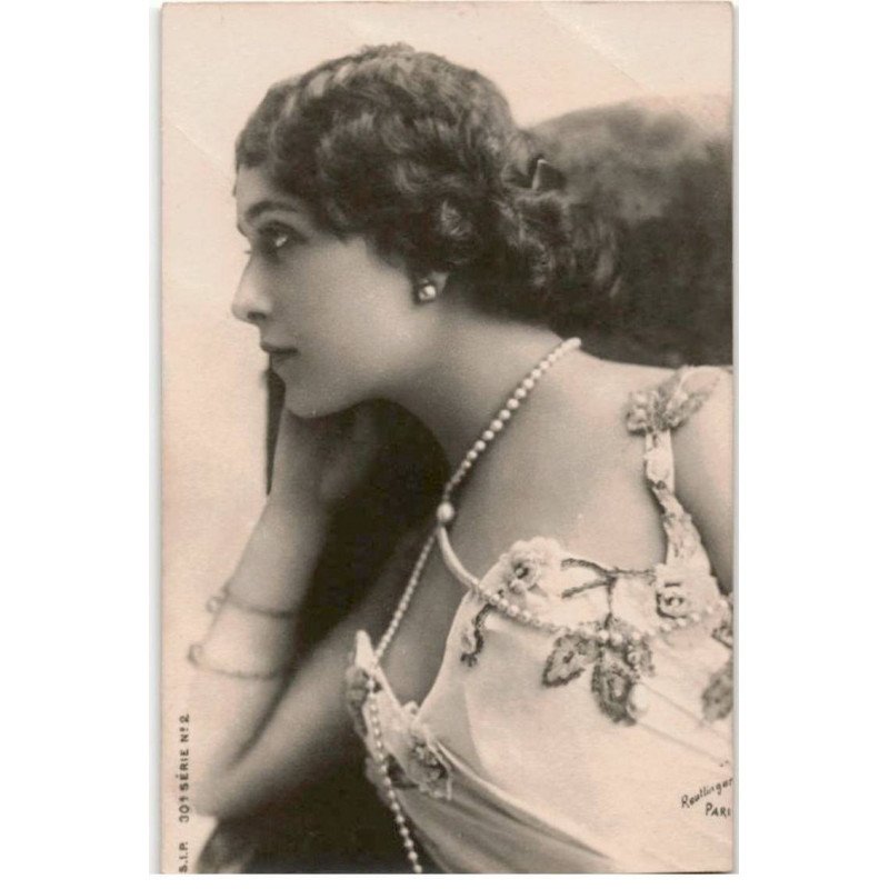 CHANTEUSES : chanteuse - très bon état