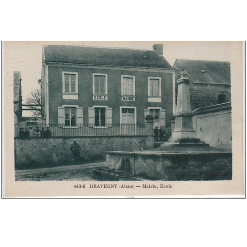 DRAVEGNY : la mairie-école vers 1920 - très bon état DRAVEGNY : la mairie-école vers 1920 - très bon état