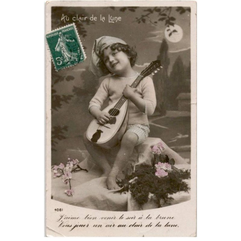 MUSIQUE: enfant et instrument de musique - très bon état