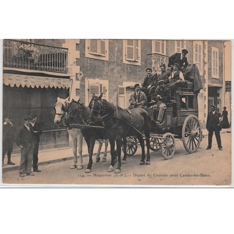 HASPARREN : départ du courrier pour Cambo les Bains - bon état (un coin plié)