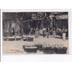 CHATEAURENARD-en-PROVENCE: un coin du marché, cours, carnot - état