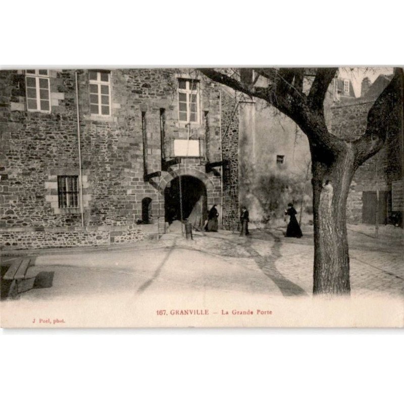 GRANVILLE: la grande porte - très bon état