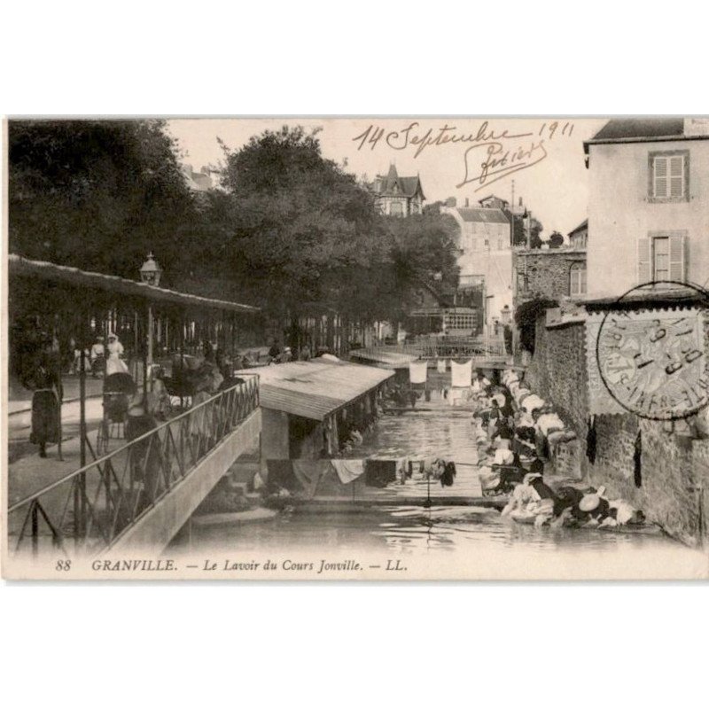 GRANVILLE: cle lavoir du cours jonville - très bon état