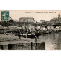 GRANVILLE: débarquement des passagers venant de jersey - état