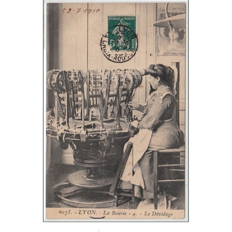 LYON : la soierie - le dévidage vers 1910 - très bon état