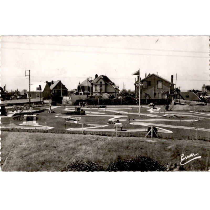GRANVILLE: le golf miniature - très bon état