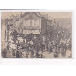 MERU - Carte photo - Fête - très bon état