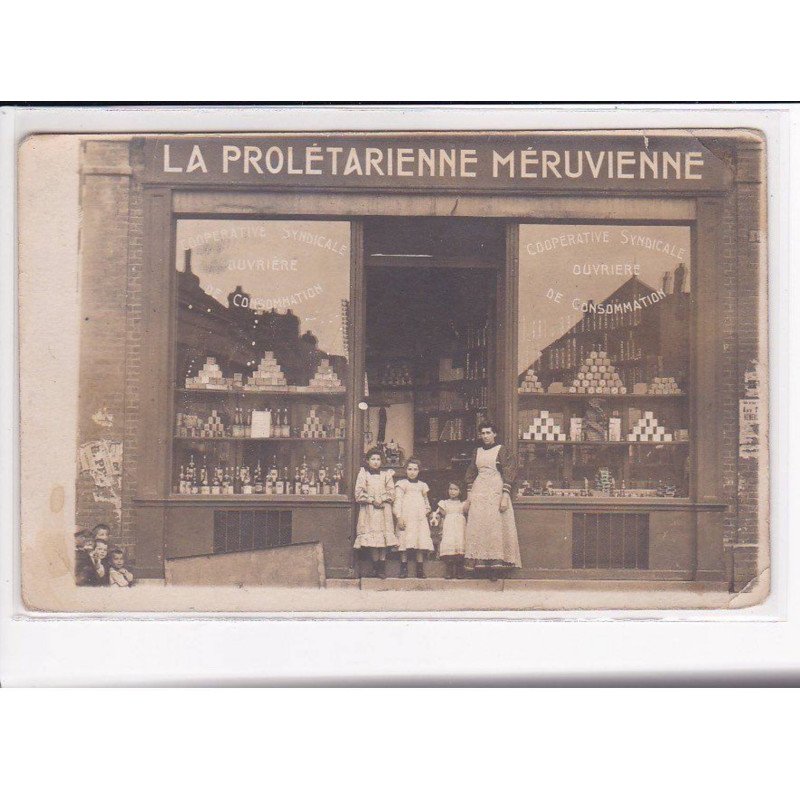 MERU - Carte photo - avenue Victor HUGO - LA PROLETARIENNE Méruvienne - état