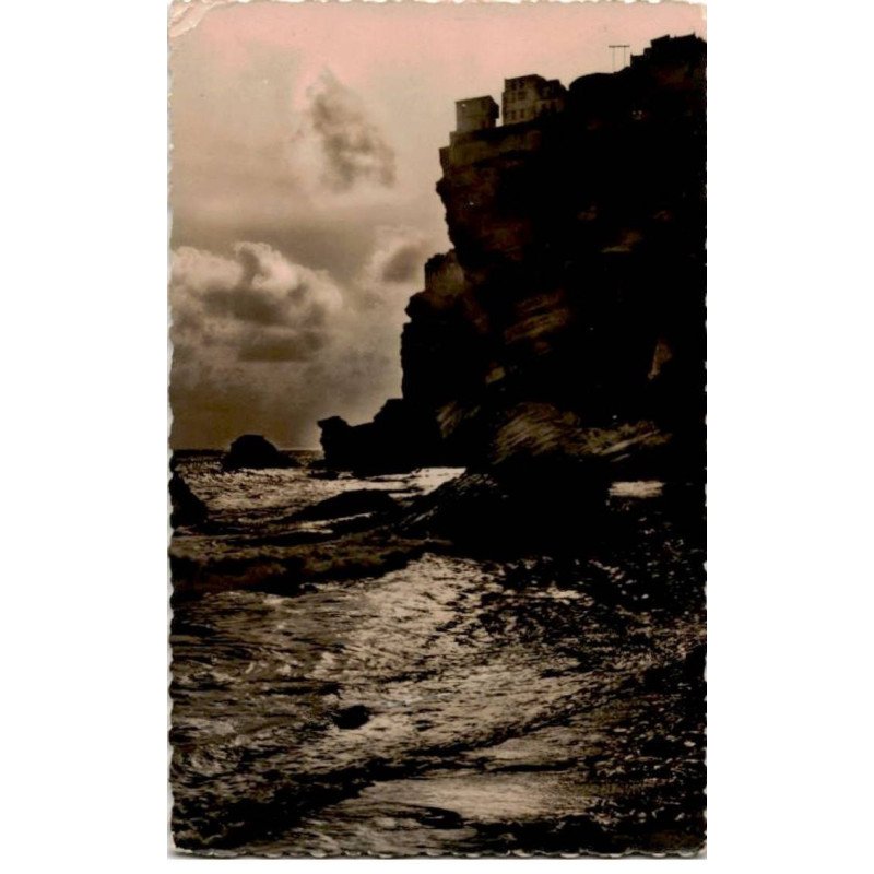 CORSE: BONIFACIO: les falaises - état