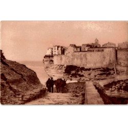 CORSE: BONIFACIO: sentier conduisant à la citadelle - très bon état
