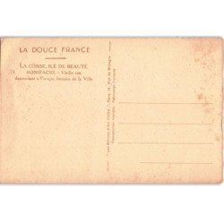 CORSE: BONIFACIO: vieille rue descendant à l'unique fontaine de la ville - très bon état