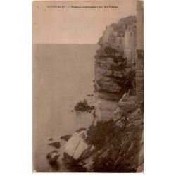 CORSE: BONIFACIO: maisons construite à pie des falaises - très bon état