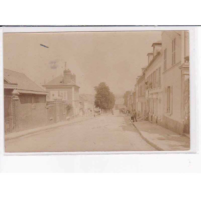 MERU - Carte Photo - Entrée rue de Beaumont - très bon état