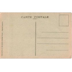 CORSE: CARGESE: monument aux morts - très bon état