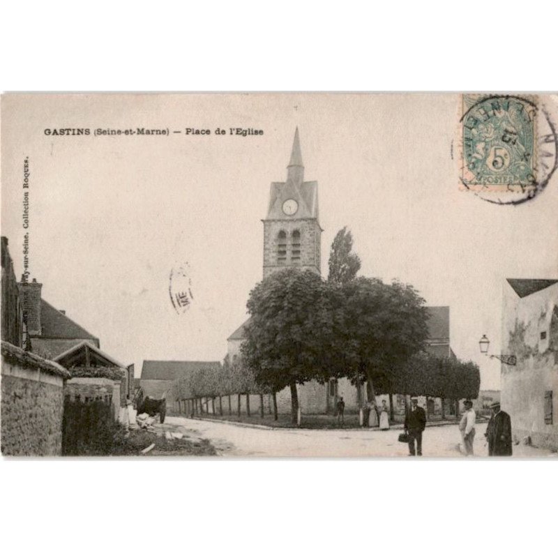 GASTINS: place de l'église - très bon état