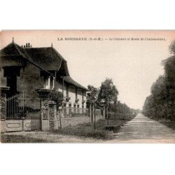 LA HOUSSAYE: le calvaire et route de coulommiers - très bon état