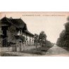 LA HOUSSAYE: le calvaire et route de coulommiers - très bon état