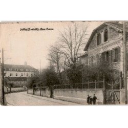 JUILLY: rue barre - très bon état
