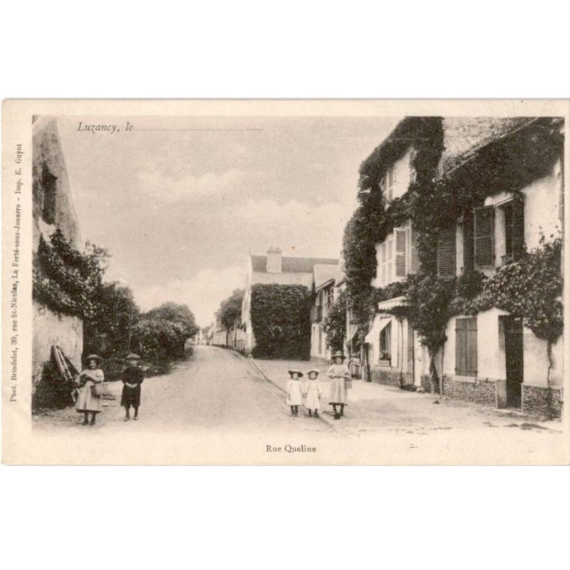 LUZANCY: rue queline - très bon état