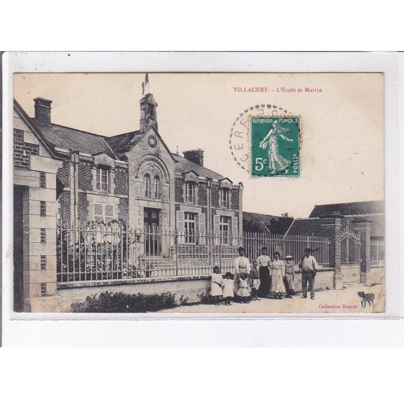 VILLACERF: l'école et mairie - très bon état