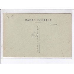 CARLAT: arrivée des autobus devant l'hôtel laborie - très bon état