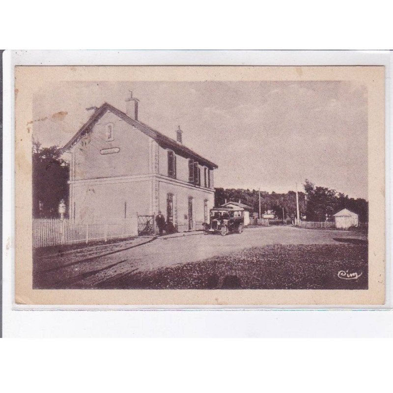 DRUGEAC: la gare, autobus - très bon état