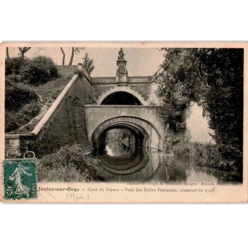 JUVISY-sur-ORGE: cour de france, pont des belles fontaines, construit en 1728 - état