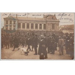 BELFORT : carte photo de 600 prisonniers allemands arrivant en gare le 20 Août 1914 - très bon état