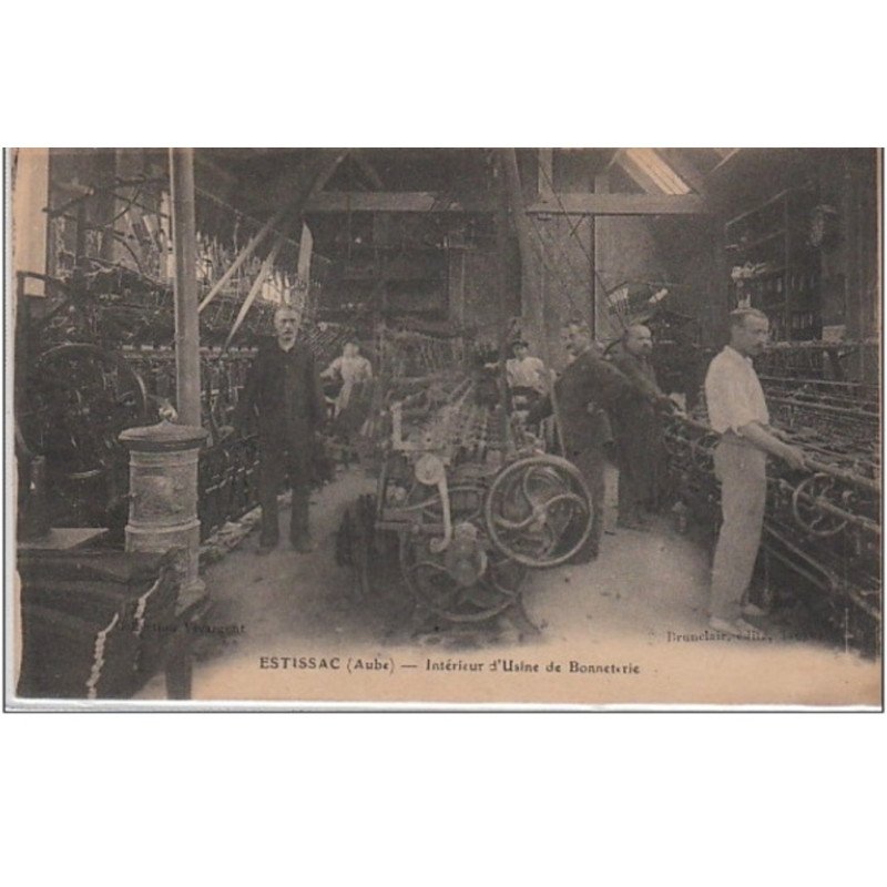 ESTISSAC : intérieur d'usine de bonneterie vers 1910 - très bon état