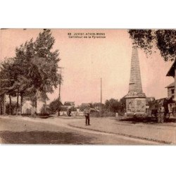 JUVISY-sur-ORGE: carrefour de la pyramide - état