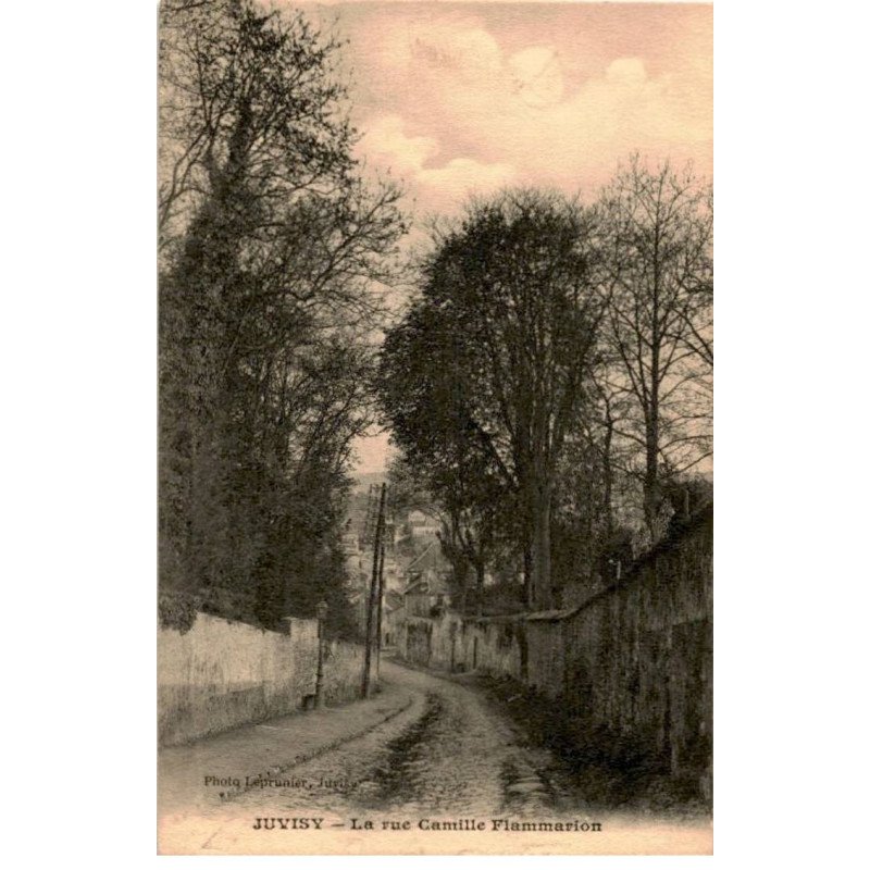 JUVISY-sur-ORGE: la rue camille-flammarion - très bon état