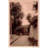 JUVISY-sur-ORGE: rue camille-flammarion et pont reliant ses propriétés - très bon état