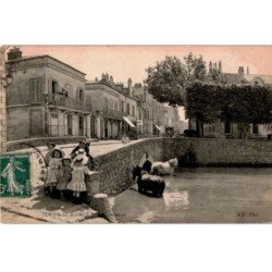 JUVISY-sur-ORGE: l'abreuvoir - très bon état