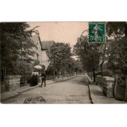 JUVISY-sur-ORGE: la rue de l'hôtel-de-ville - très bon état