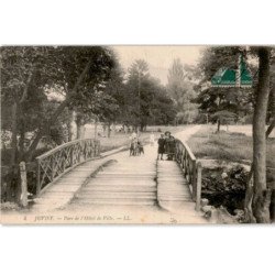 JUVISY-sur-ORGE: parc de l'hôtel de ville - très bon état