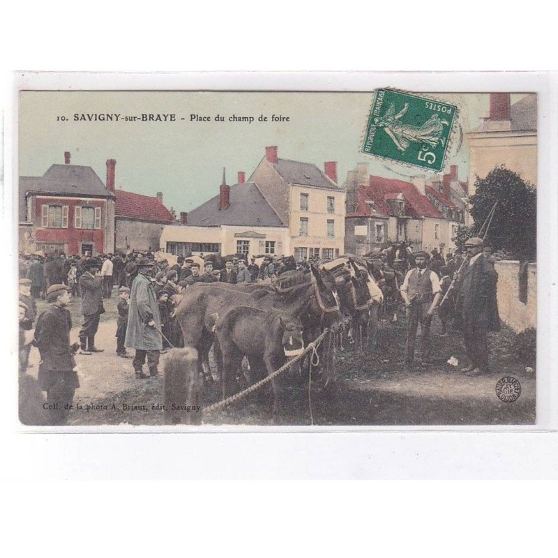 SAVIGNY-sur-BRAYE: place du champ de foire - état
