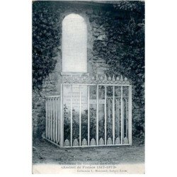 CHATILLON-COLIGNY: tombeau de Gaspard de Coligny amiral de France 1517-1572 - très bon état