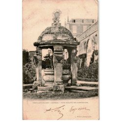 CHATILLON-COLIGNY: château puits sculpé par Jean Goujon - état