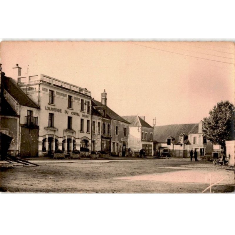 CHATILLON-COLIGNY: l'auberge du cheval rouge - très bon état