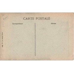 CHATILLON-COLIGNY: le paradis à l'intérieur de la cour - très bon état