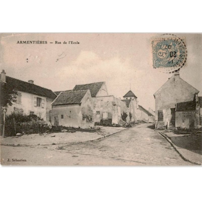 ARMENTIERES: rue de l'école - très bon état