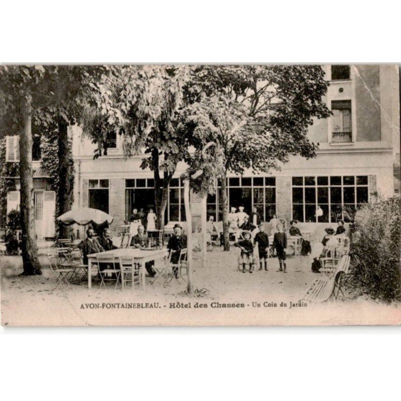 AVON: hôtel des chasses un coin du jardin - état