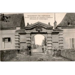 BEAUMONT-du-GATINAIS: pporte d'entrée de l'ancien château monument historique - très bon état